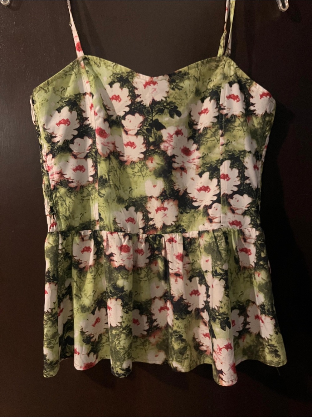 Floral Spaghetti-Strap Peplum Camisole in Green and White